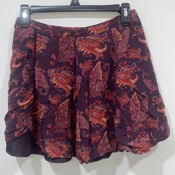 Women’s mini skirt size medium - Picture 4 of 6